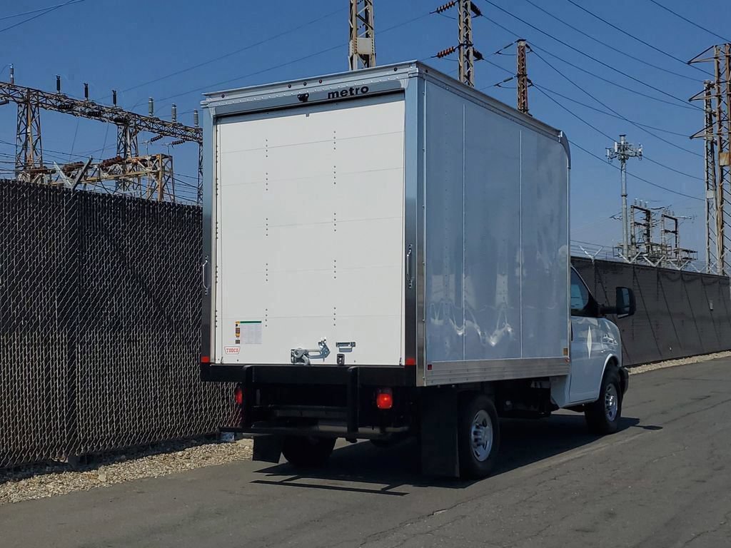 New 2025 Chevrolet Express 3500 w/ Power Convenience Package RWD image 4