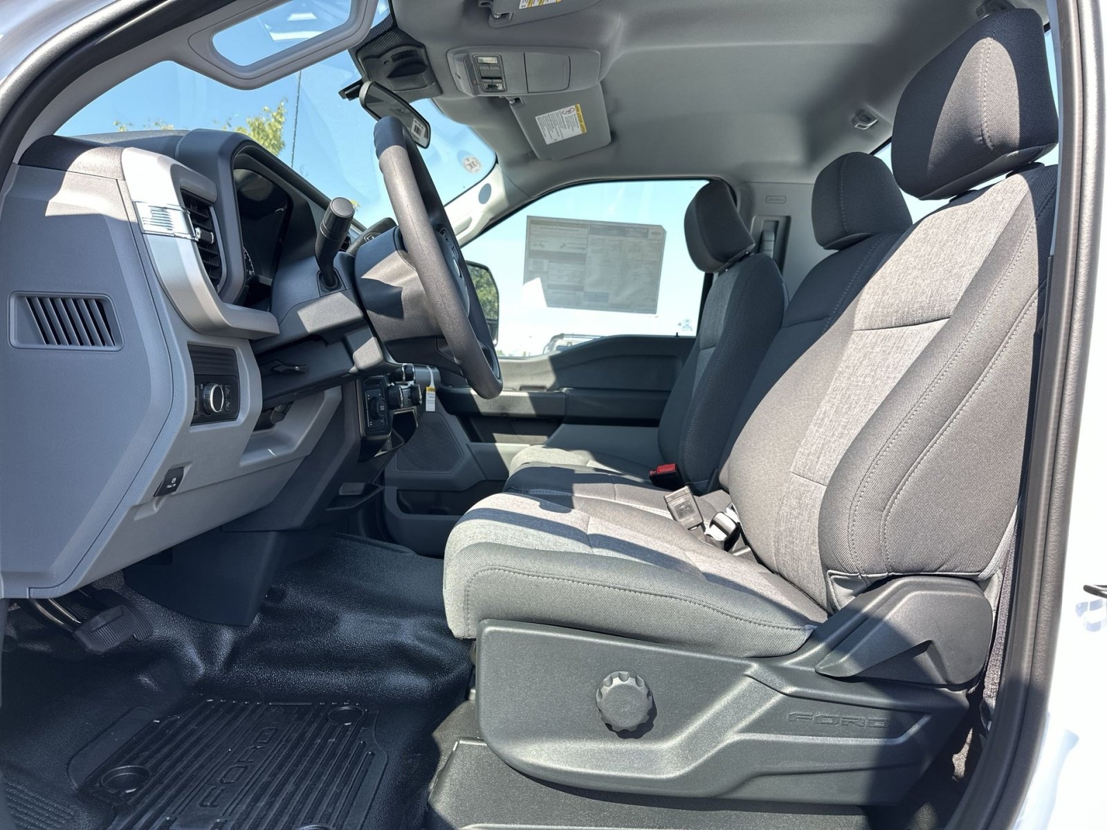 New 2027 Ford F250 XL w/ XL Driver Assist Package AWD/4WD image 14
