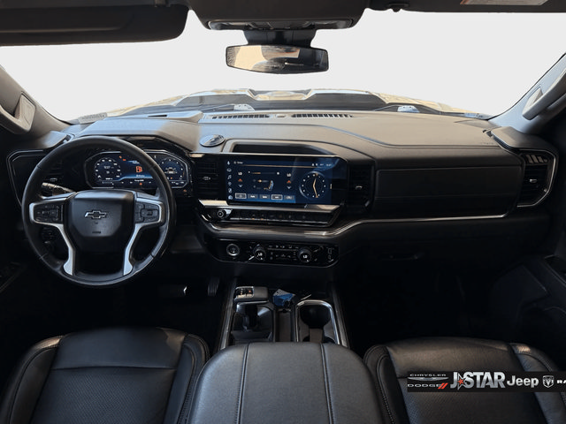 Used 2023 Chevrolet Silverado 1500 LT Trail Boss AWD/4WD image 10