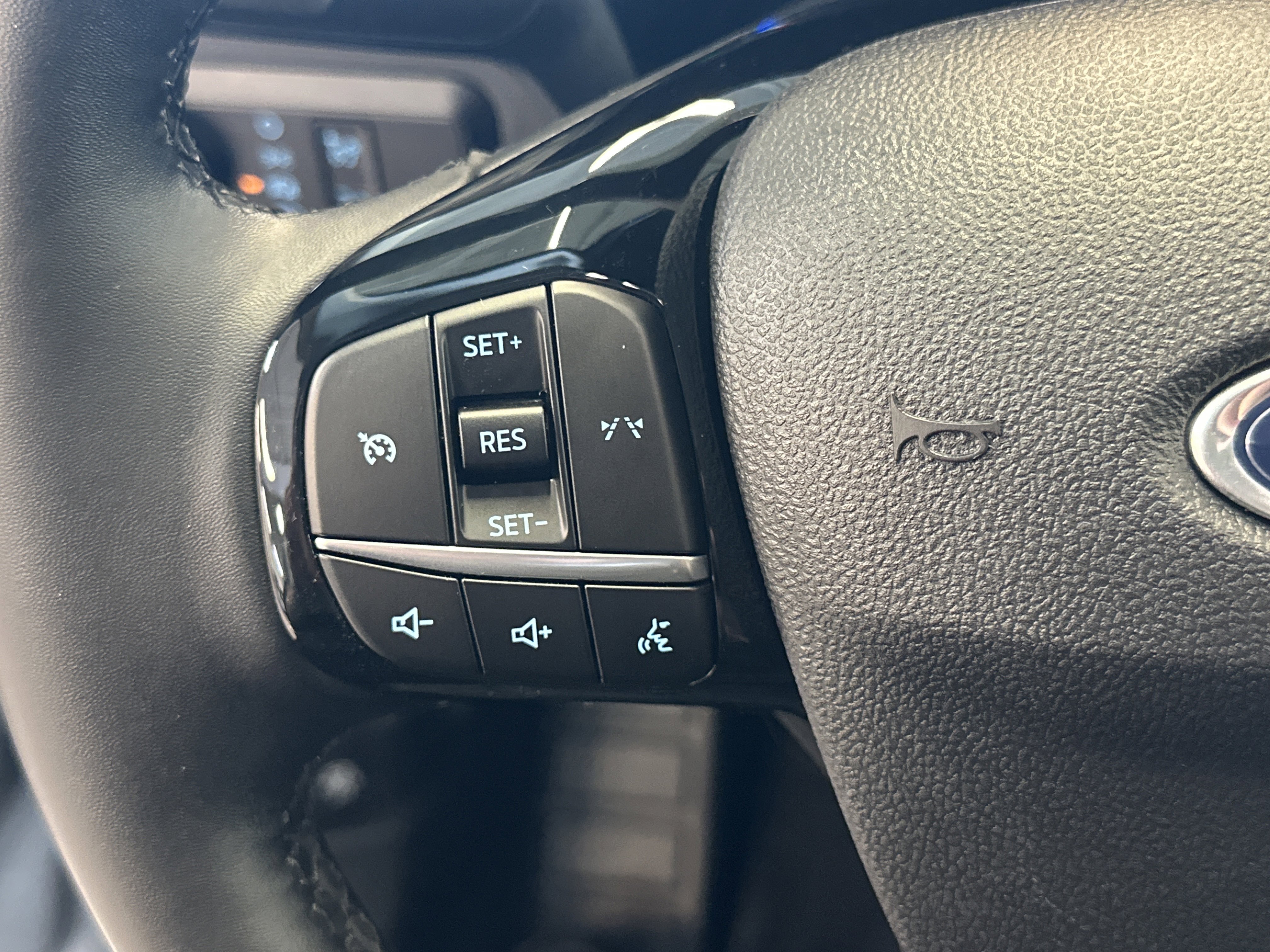 Used 2023 Ford Escape Active image 35