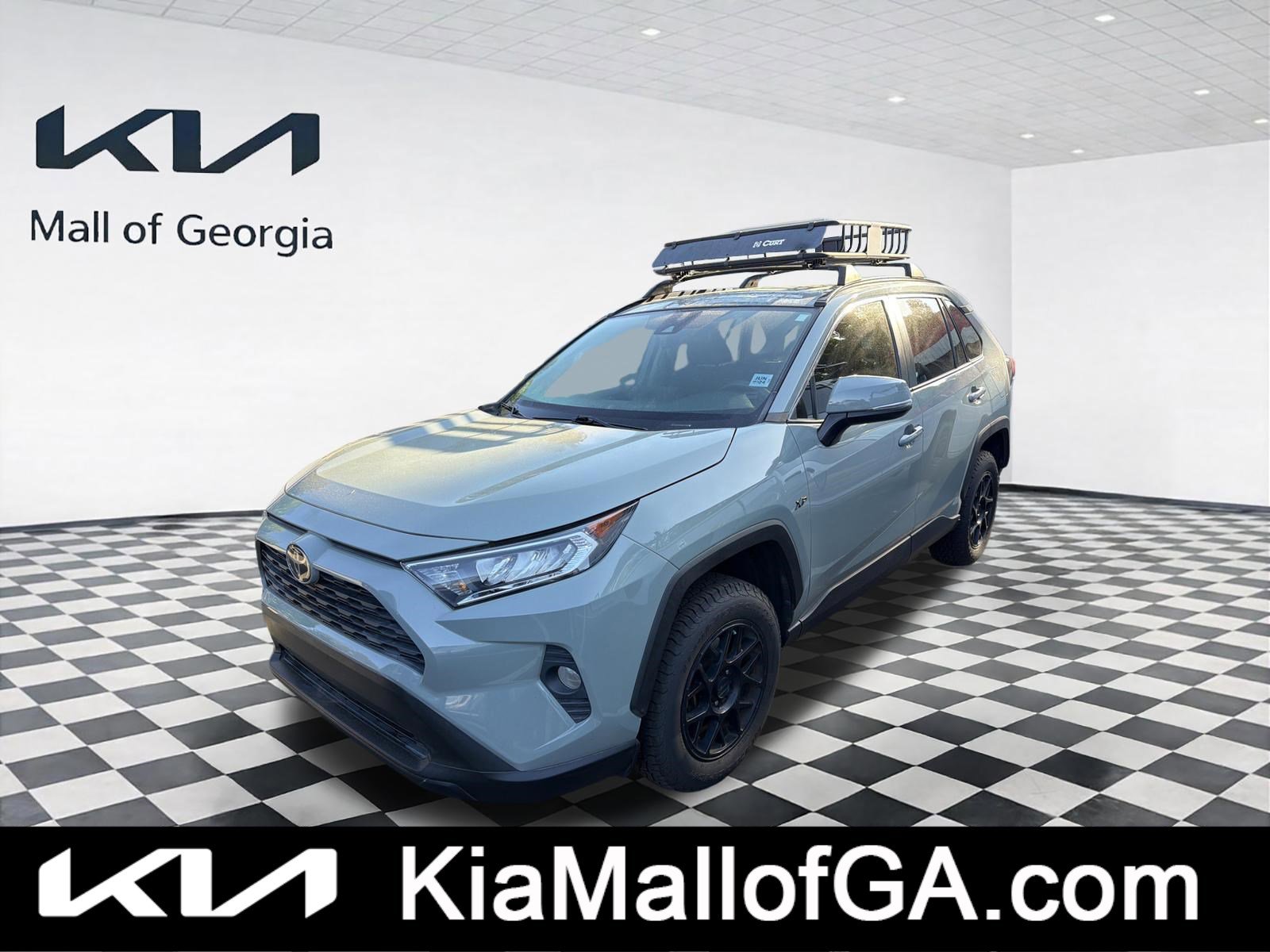 Used 2021 Toyota RAV4 XLE w/ Convenience Package image 1