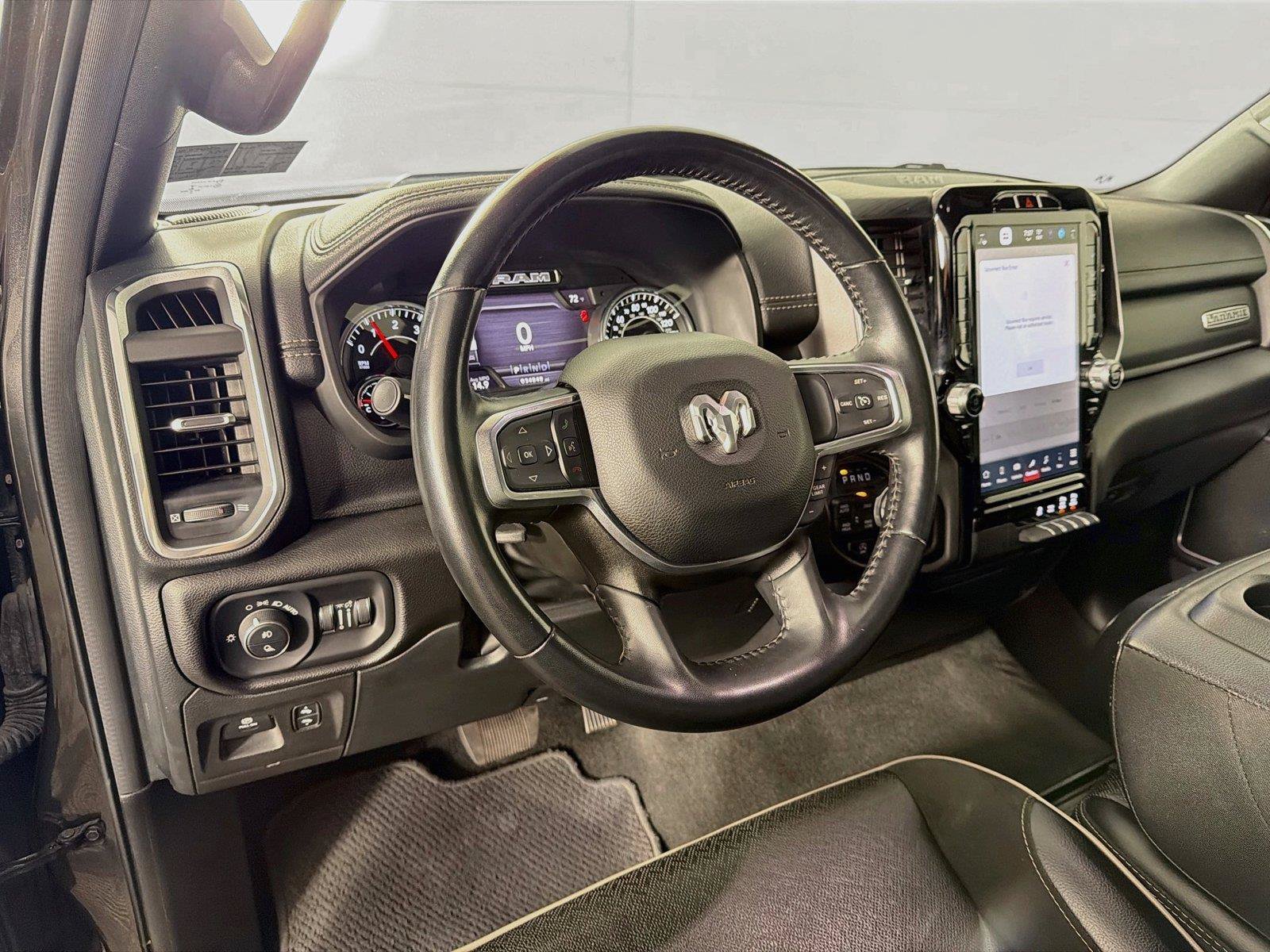 Used 2023 RAM 1500 Laramie AWD/4WD image 16