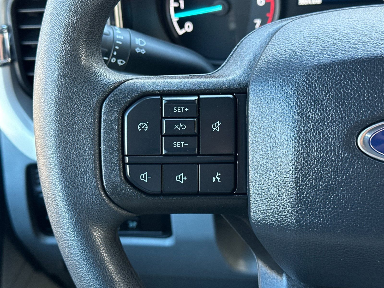 Used 2025 Ford F250 XLT image 24