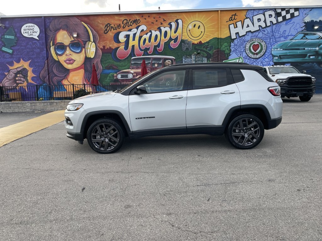 Used 2026 Jeep Compass Limited AWD/4WD image 2