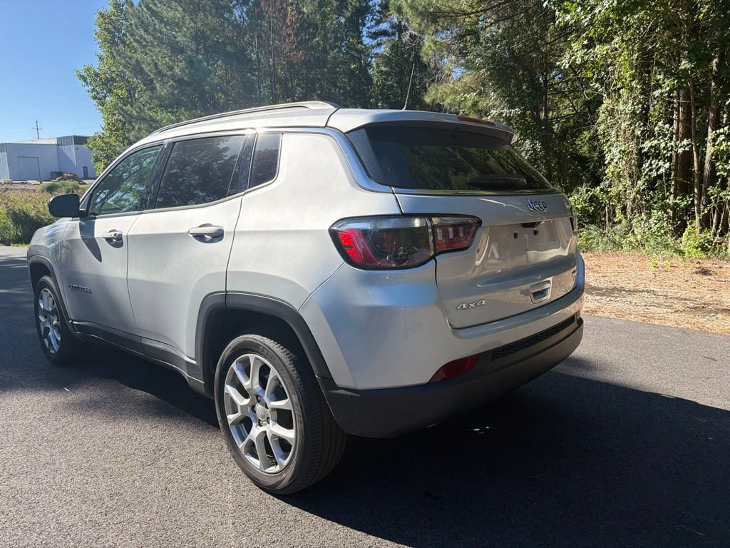 Certified 2024 Jeep Compass Latitude AWD/4WD image 8