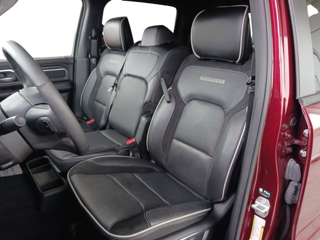 Used 2025 RAM 1500 Laramie AWD/4WD image 27