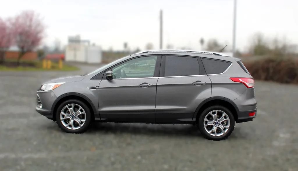 Used 2014 Ford Escape Titanium FWD image 4