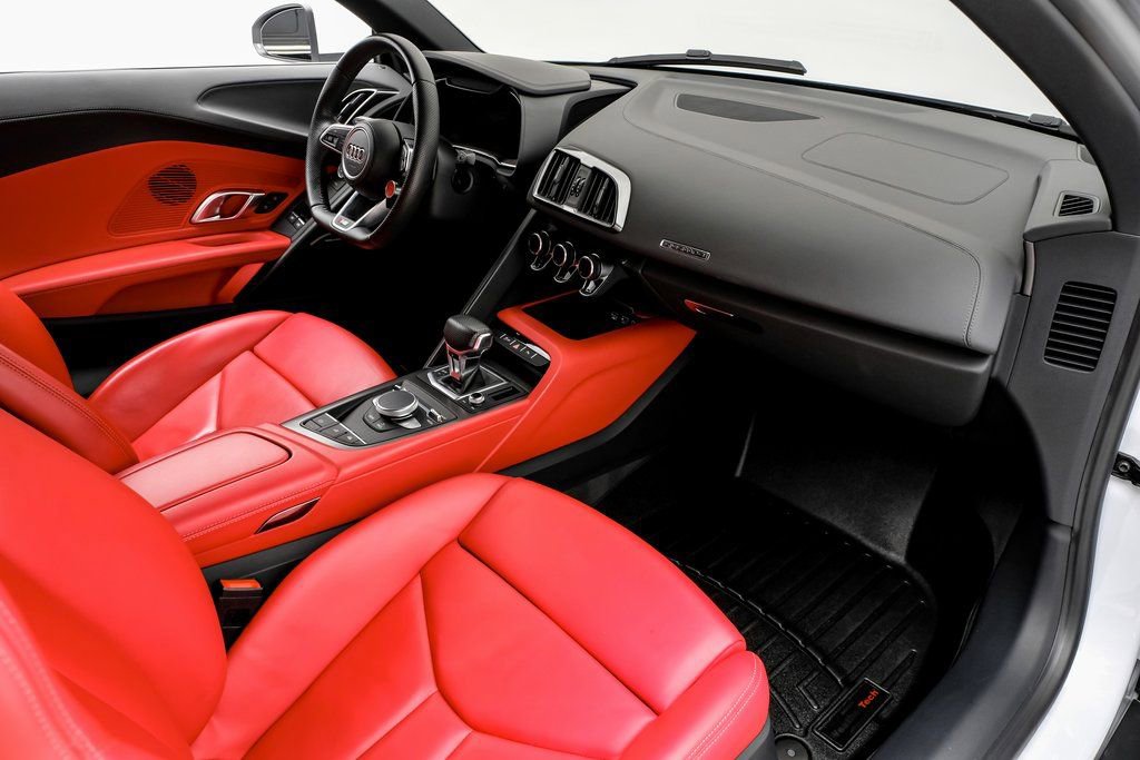 Used 2020 Audi R8 V10 w/ 20" Wheel Package image 15