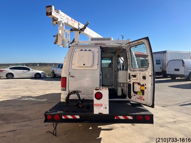 Used 2006 Ford E-350 and Econoline 350 Super Duty RWD image 23