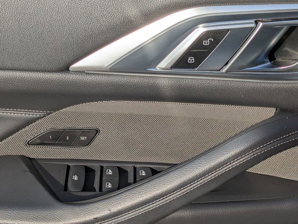 Used 2023 BMW 440i xDrive Convertible w/ Premium Package image 12