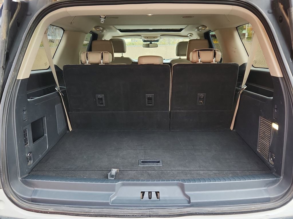 Used 2022 Ford Expedition Max Limited image 13