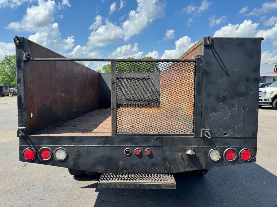 Used 2011 Ford F550 2WD Crew Cab Super Duty image 7