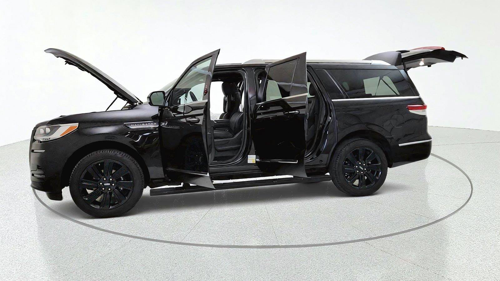 Used 2024 Lincoln Navigator L Reserve AWD/4WD image 33