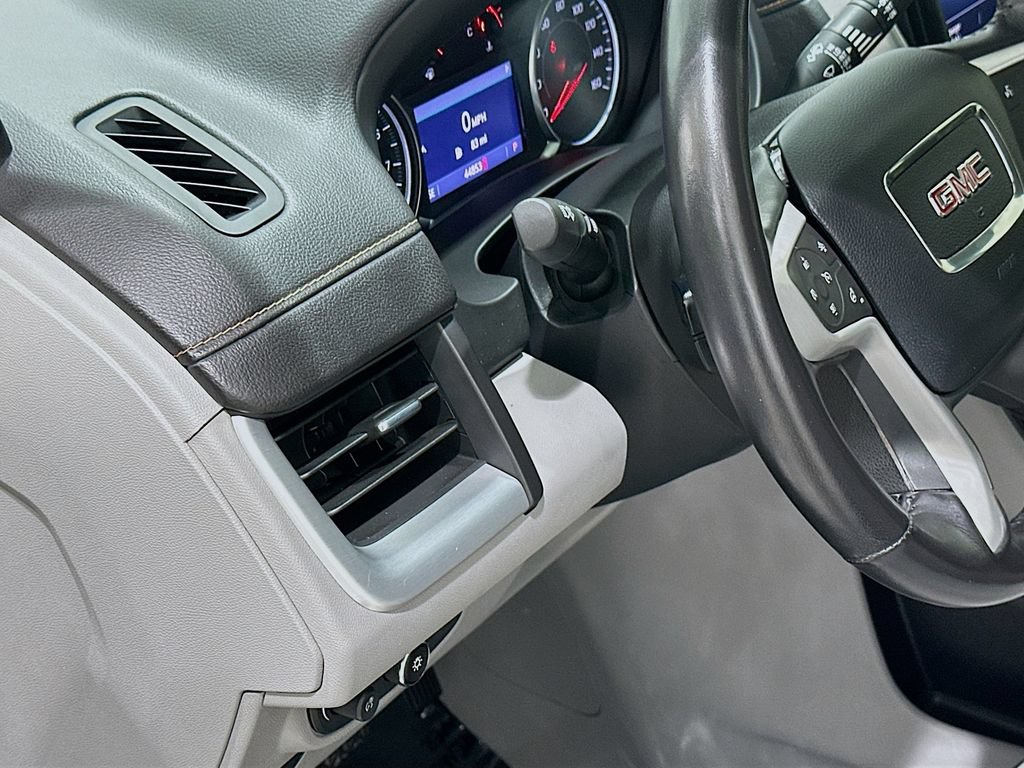 Used 2020 GMC Terrain SLT w/ Preferred Package FWD image 10