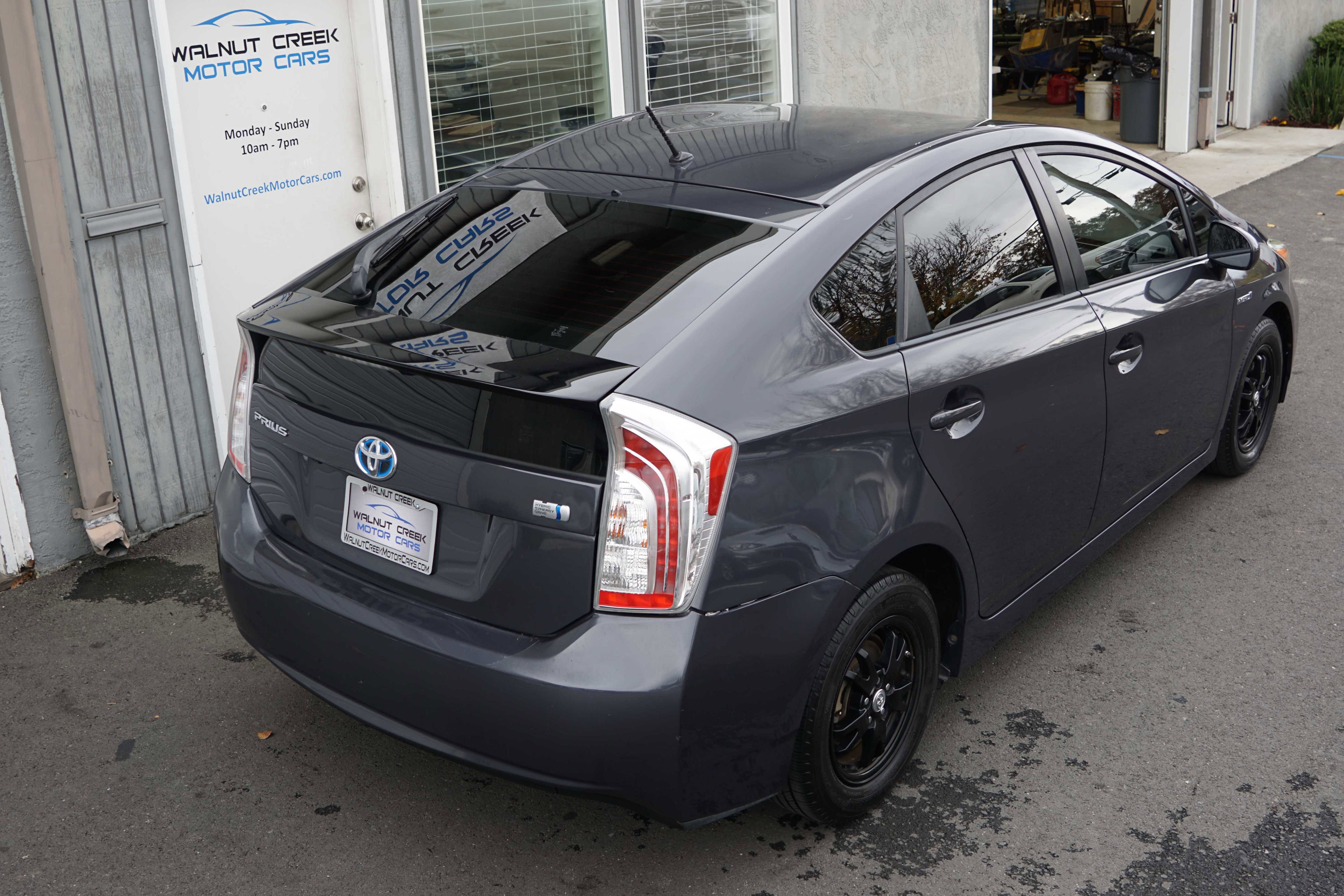 Used 2015 Toyota Prius Two image 23
