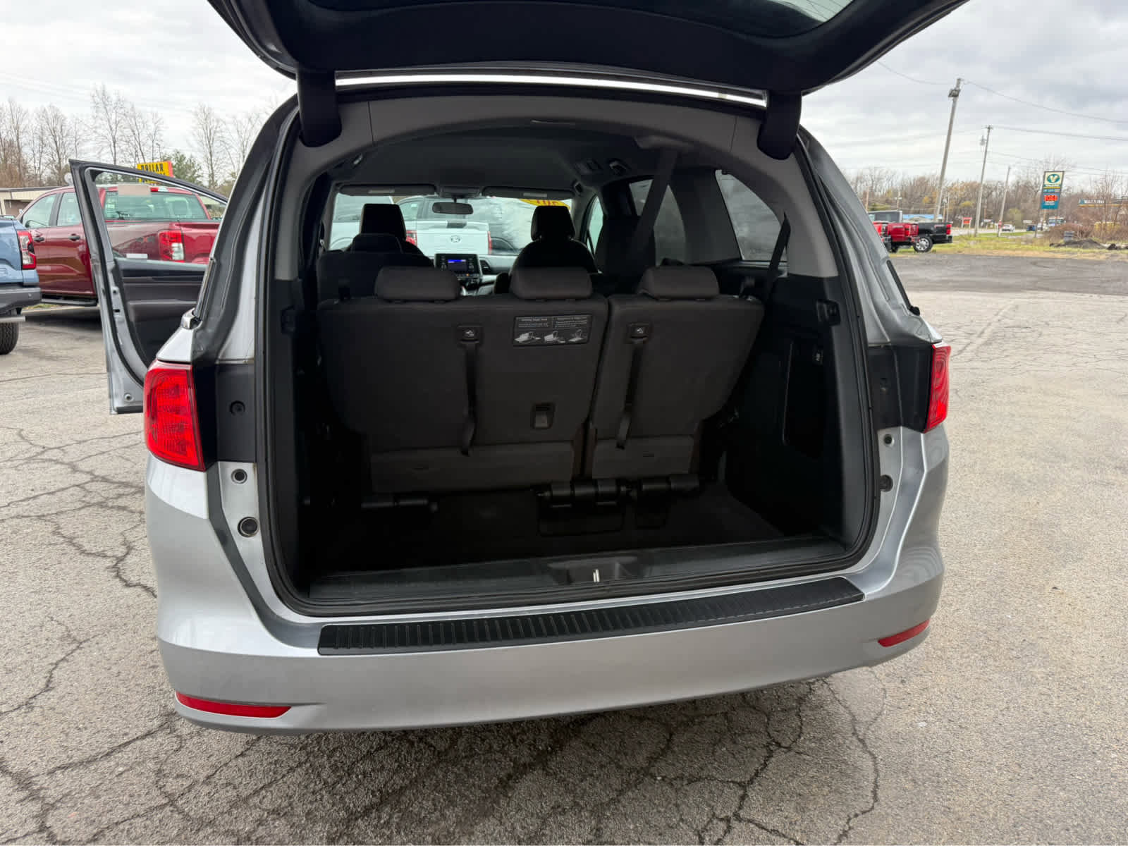 Used 2019 Honda Odyssey LX image 16