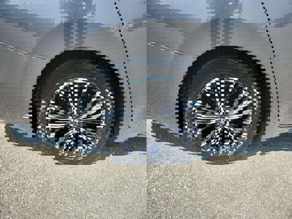 Used 2020 Nissan Maxima 3.5 SL w/ Floor Mat Group image 10