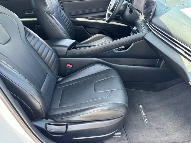 Used 2023 Hyundai Elantra Limited FWD image 11