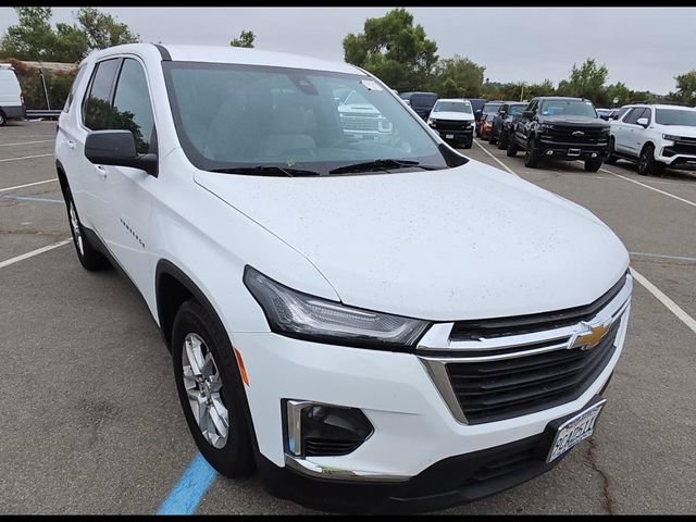 Used 2022 Chevrolet Traverse LS FWD image 2