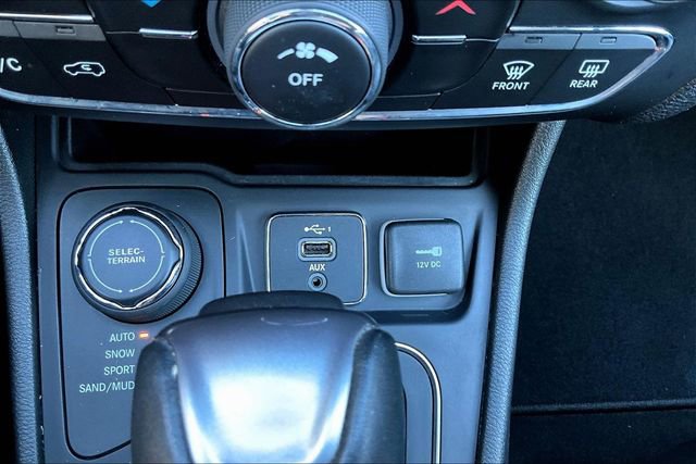 Used 2020 Jeep Cherokee Latitude Lux w/ Quick Order Package 2YH Lux image 25