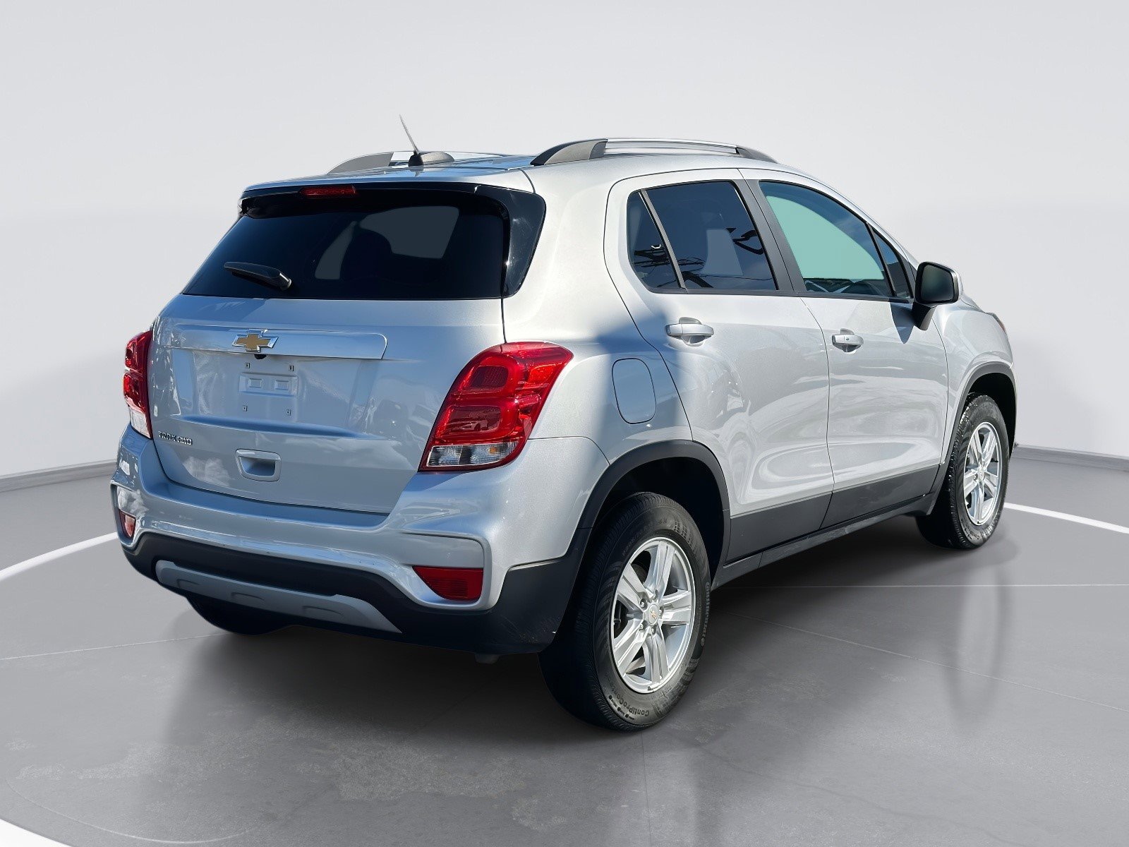 Certified 2022 Chevrolet Trax LT w/ LT Convenience Package image 6