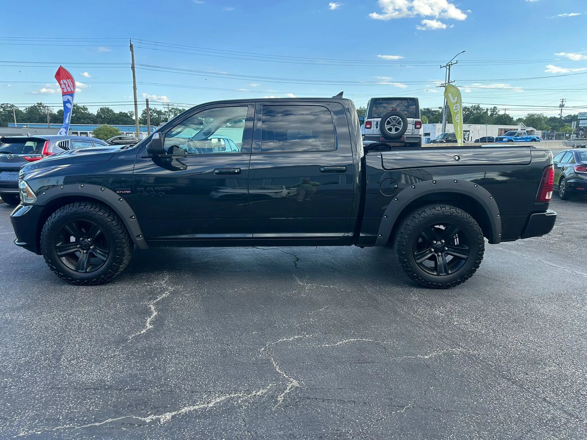 Used 2015 RAM 1500 Sport w/ Black Ram 1500 Sport Group image 8