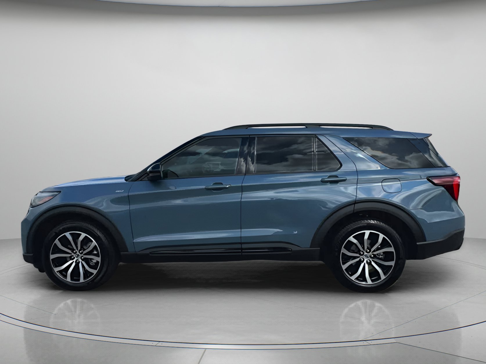 New 2026 Ford Explorer ST-Line image 16