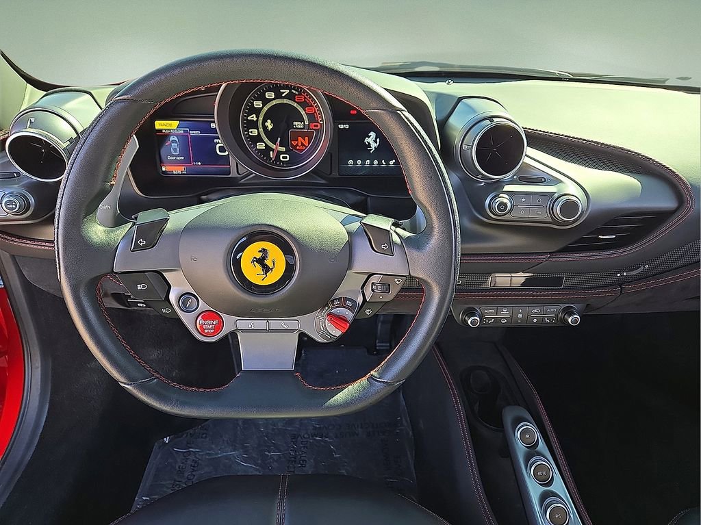 Used 2020 Ferrari F8 Tributo image 39