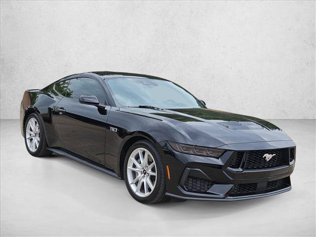 Used 2025 Ford Mustang GT Premium RWD image 3
