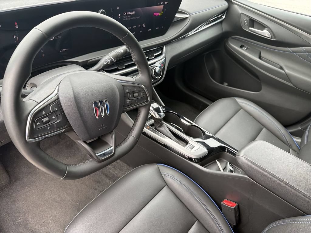 Used 2025 Buick Envista Sport Touring FWD image 20