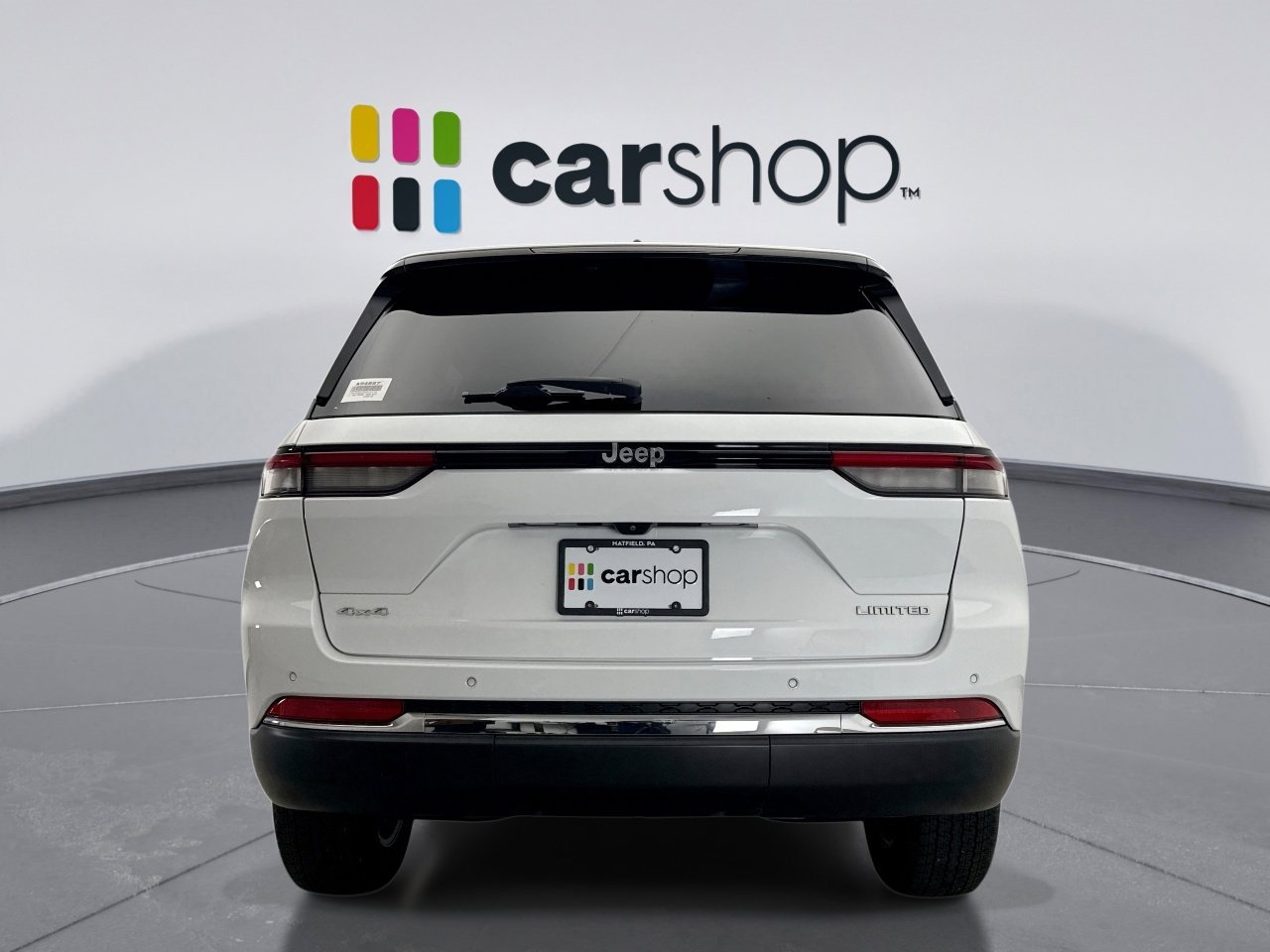 Used 2023 Jeep Grand Cherokee Limited AWD/4WD image 4