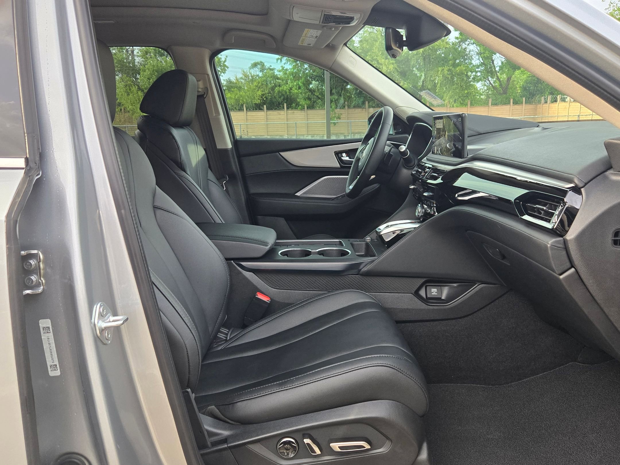 Certified 2026 Acura MDX FWD image 28