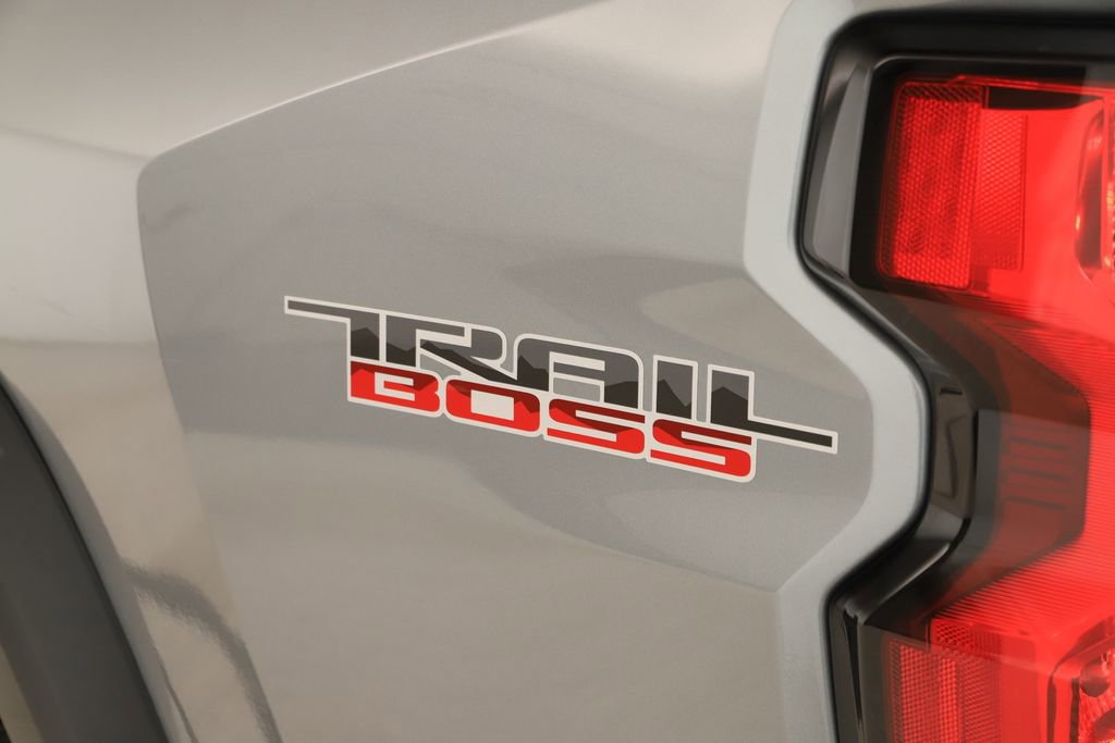 Used 2024 Chevrolet Colorado Trail Boss w/ Advanced Trailering Package image 31