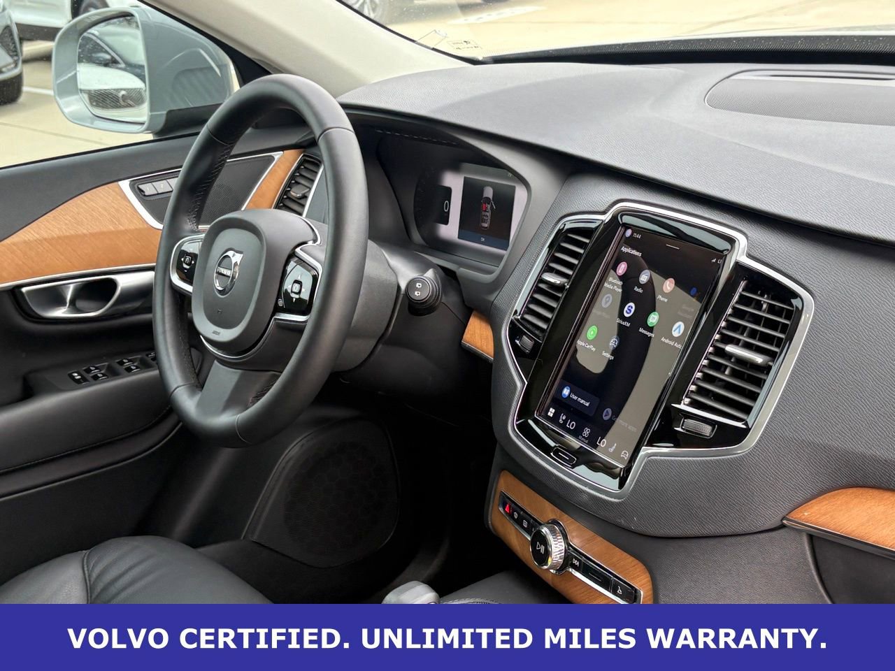 Certified 2024 Volvo XC90 B6 Plus w/ Protection Package Premier image 37