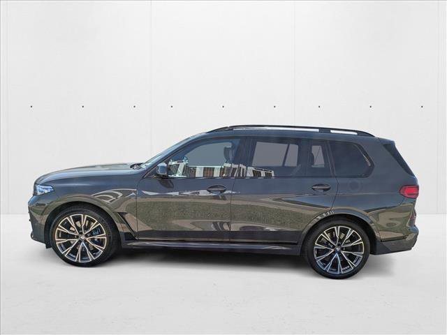 Used 2022 BMW X7 M50i image 9