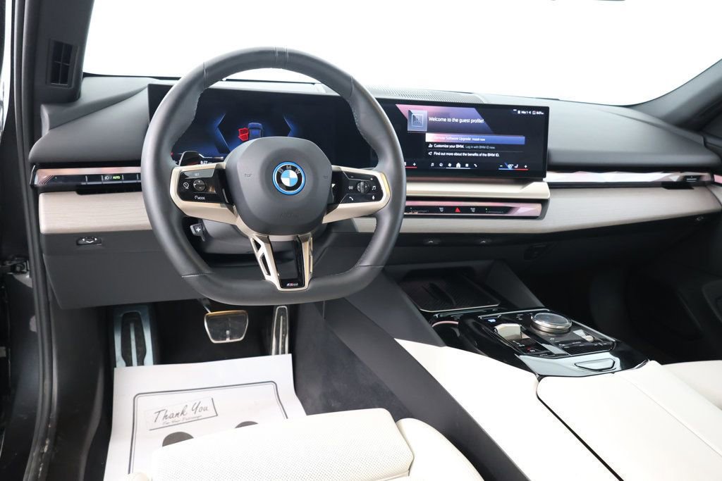 Used 2024 BMW i5 eDrive40i w/ M Sport Package image 13