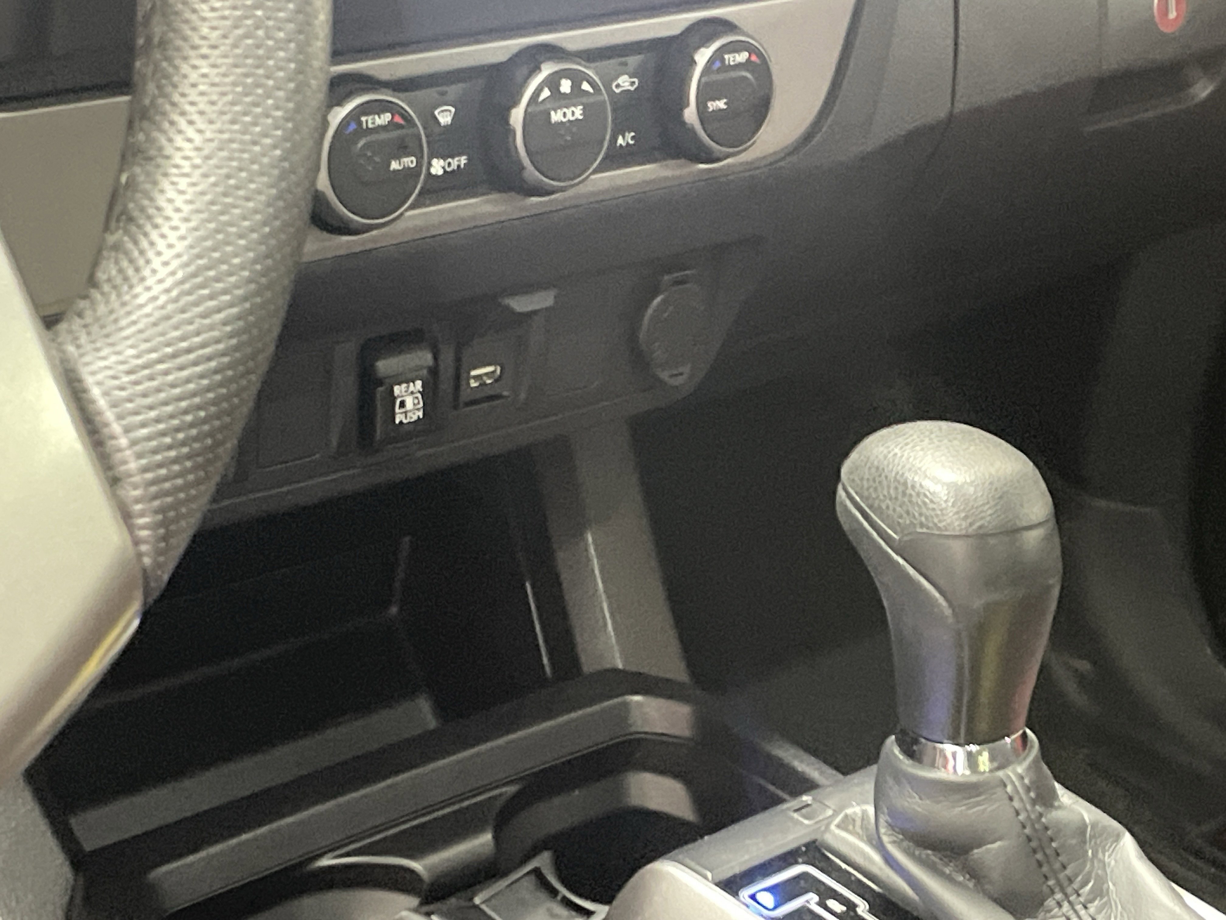 Used 2021 Toyota Tacoma SR5 RWD image 10