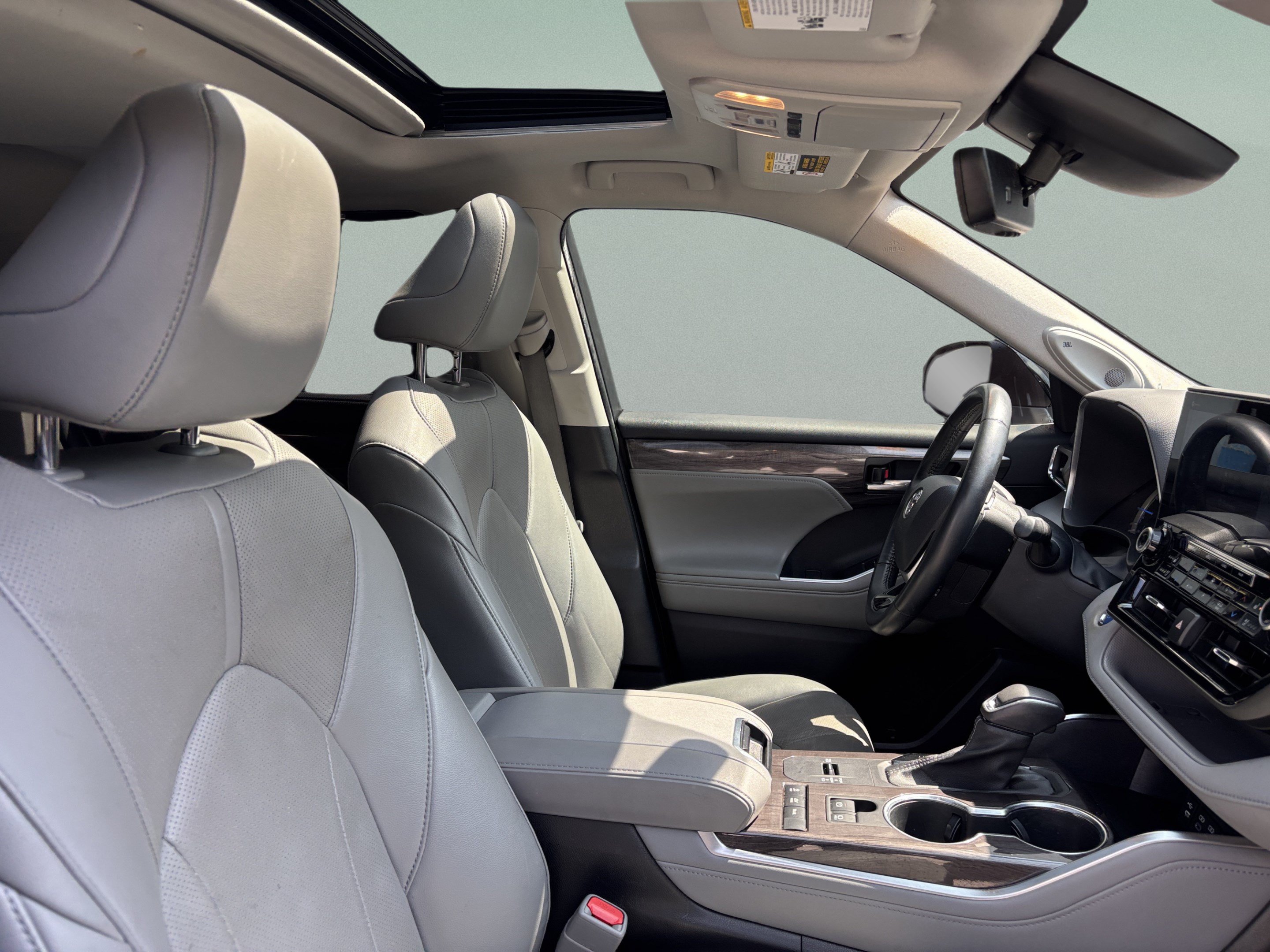 Used 2022 Toyota Highlander Limited AWD/4WD image 20