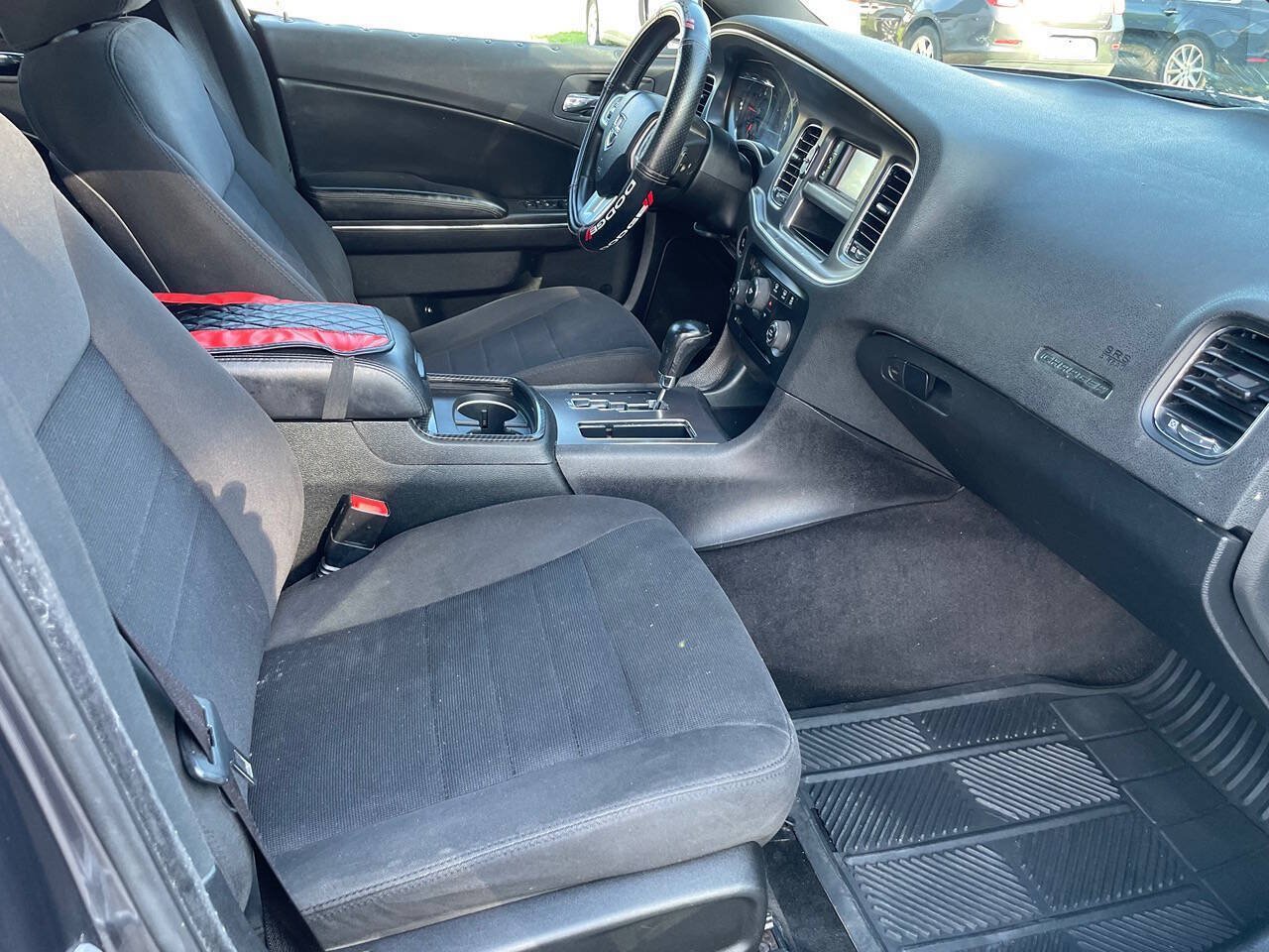 Used 2014 Dodge Charger SE w/ Sport Appearance Group RWD image 10
