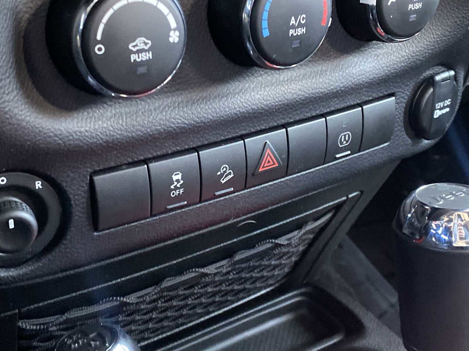 Used 2018 Jeep Wrangler Sport AWD/4WD image 21