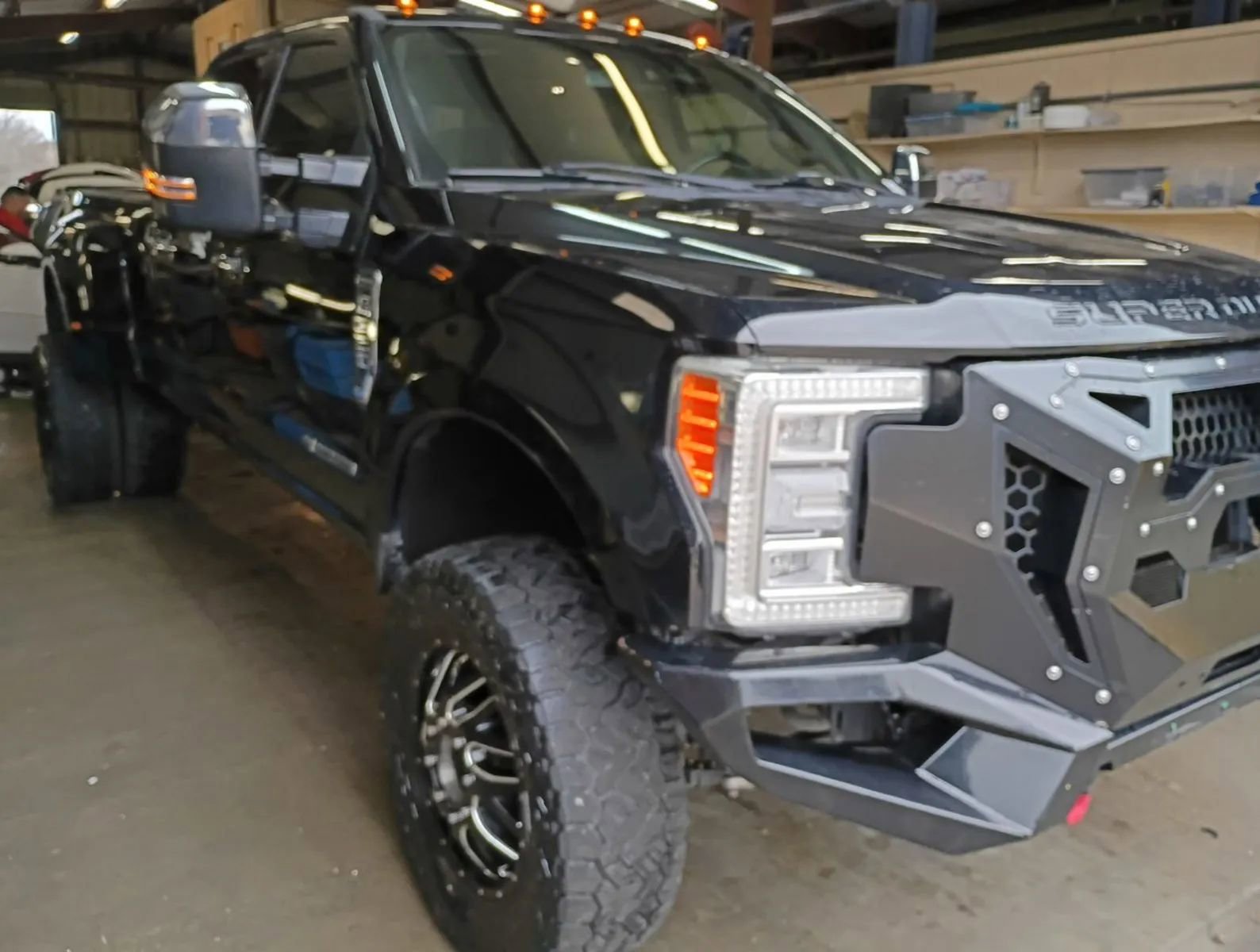 Used 2018 Ford F350 Platinum w/ Platinum Ultimate Package AWD/4WD image 1