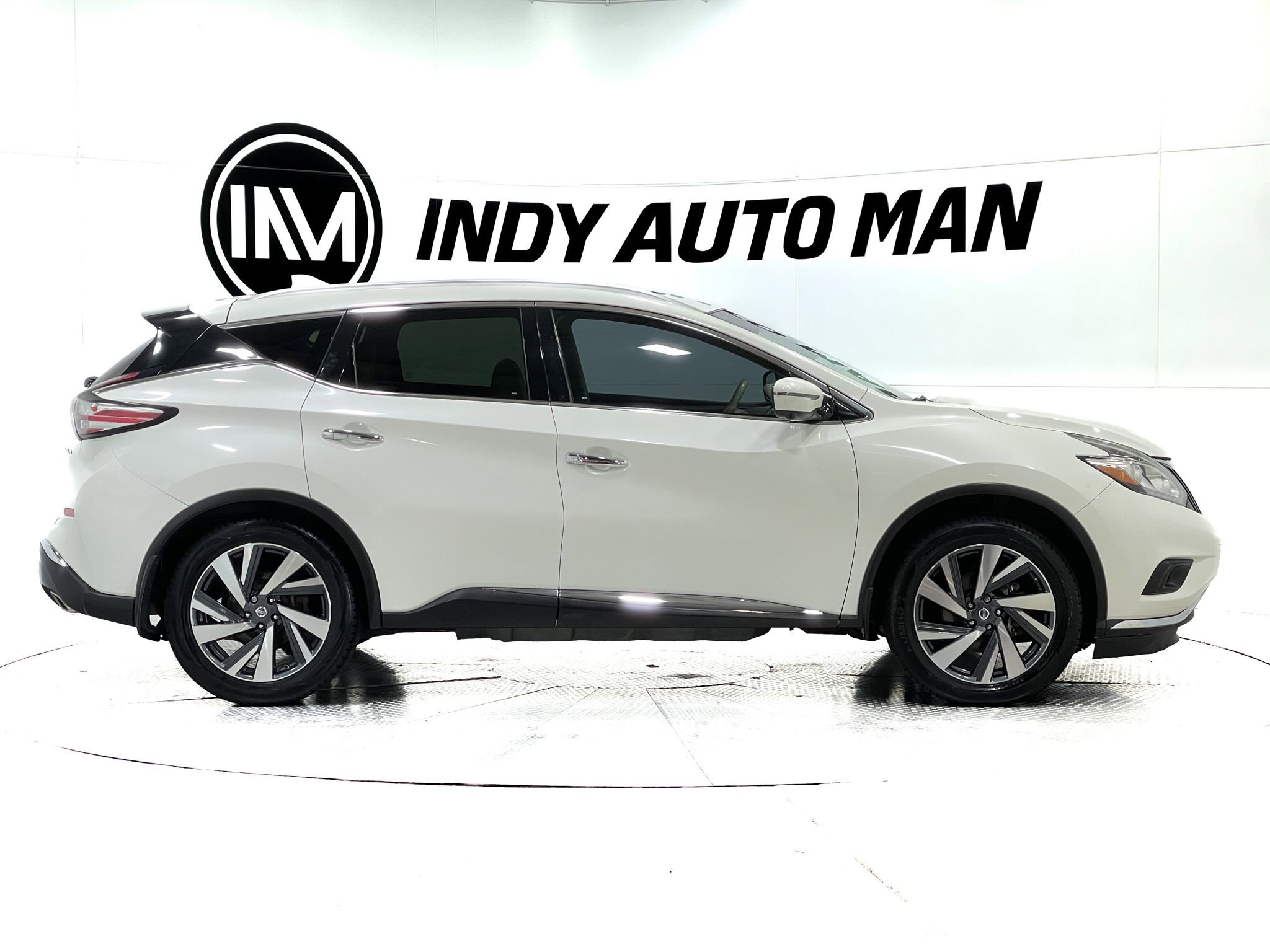 Used 2017 Nissan Murano Platinum w/ Platinum Technology Package FWD image 3