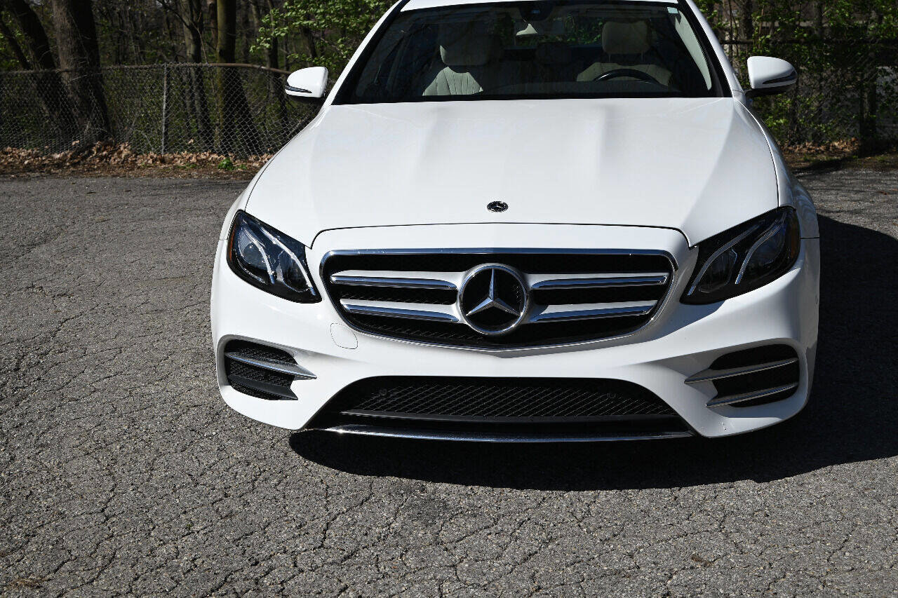 Used 2017 Mercedes-Benz E 300 image 3