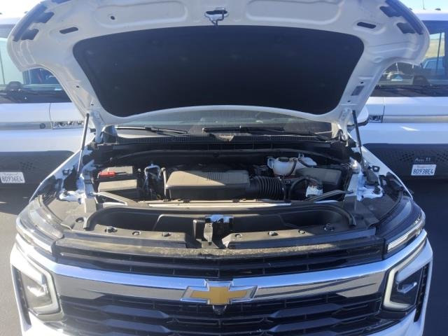 Used 2026 Chevrolet Suburban LS AWD/4WD image 12