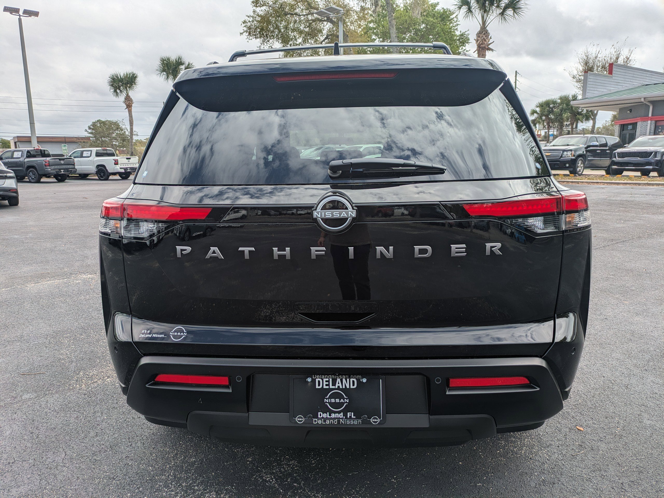 New 2026 Nissan Pathfinder SV FWD image 5