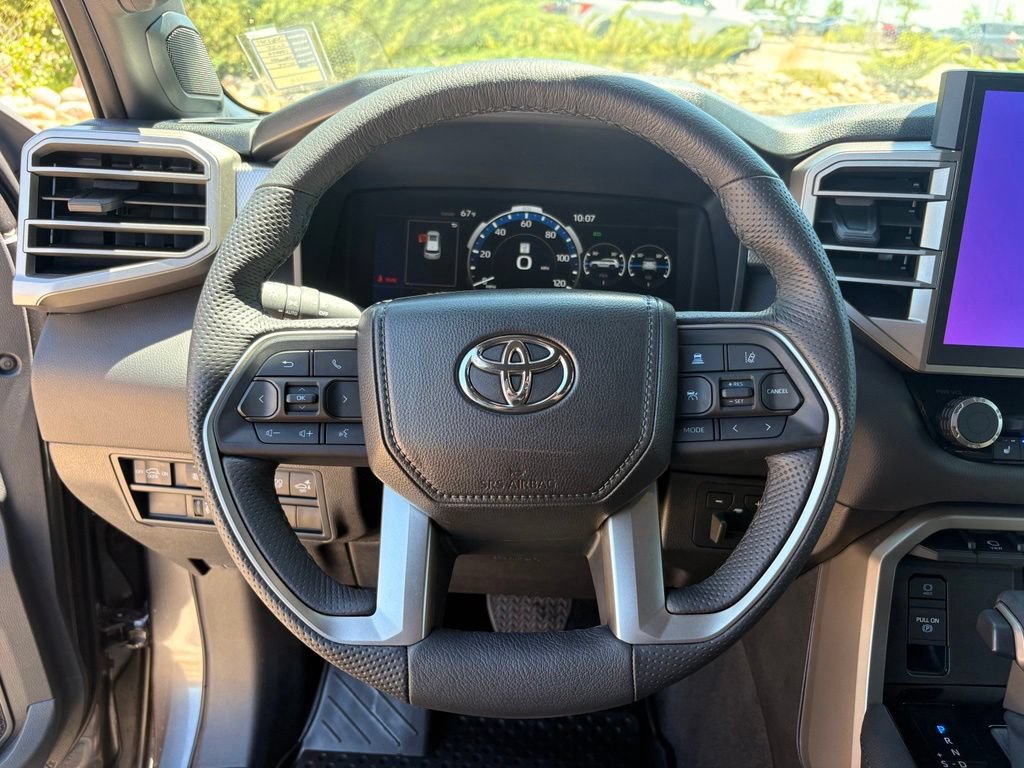 Used 2025 Toyota Sequoia Limited AWD/4WD image 22