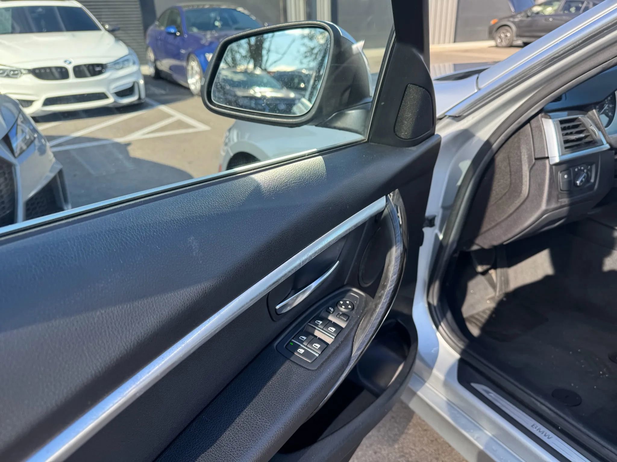 Used 2017 BMW 330i Sedan image 11