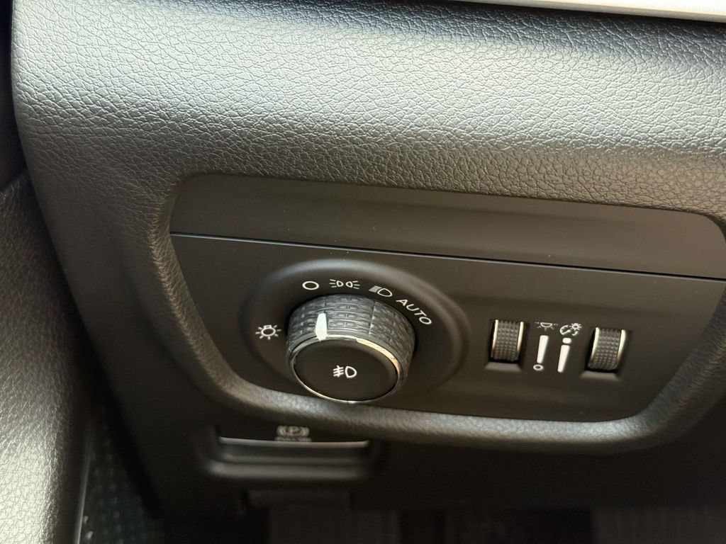 New 2026 Jeep Grand Cherokee Limited AWD/4WD image 27