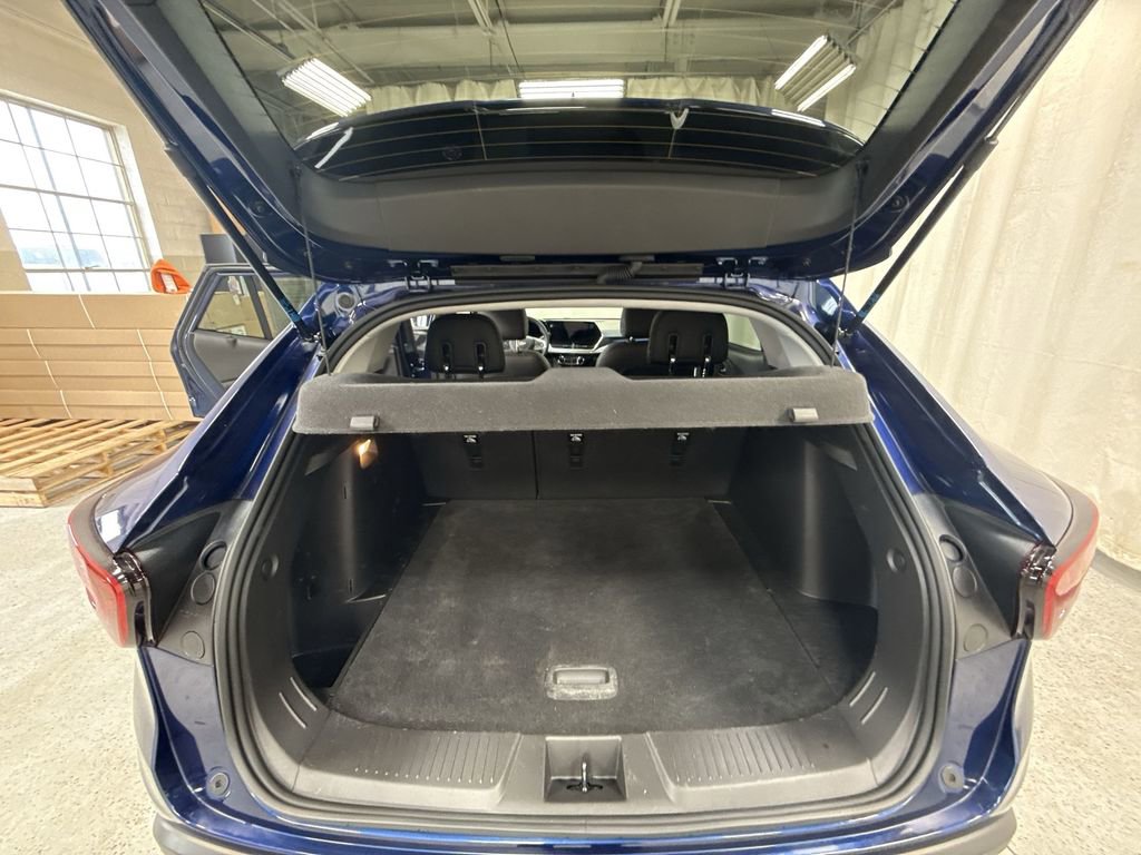 Certified 2024 Chevrolet Trax LT w/ Driver Confidence Package image 35