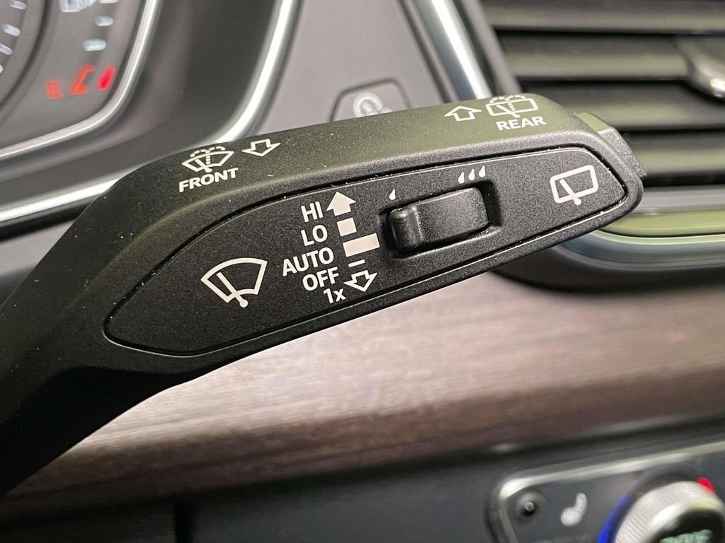 Used 2023 Audi Q5 2.0T Premium w/ Convenience Package image 41